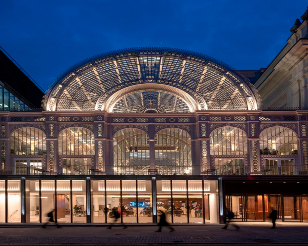Picture-Royal-Opera-House_Paul-Hamlyn-Hall_06-1126x900.png