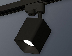 Светильник на штанге Ambrella XT XT7813001