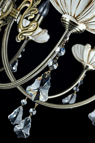 Подвесная люстра Maytoni Shell CL0014-08-R