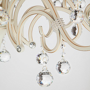 Подвесная люстра Eurosvet Ivin 12075/8 белый Strotskis