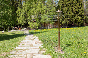 Наземный высокий светильник Covali  FL-31082