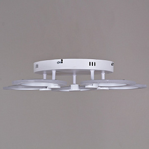 Потолочная люстра Reluce 09501 09501-0.3-05 WH