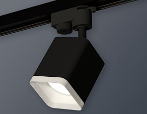 Светильник на штанге Ambrella XT XT7813022