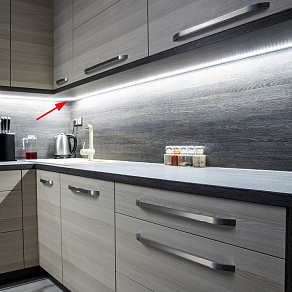 Блок питания Apeyron Electrics  03-54