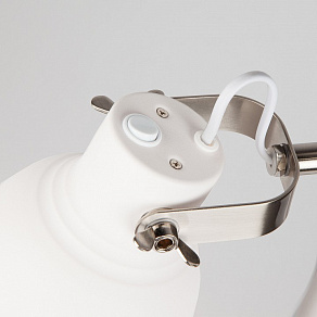 Настольная лампа офисная Eurosvet Projector 01031/1 белый