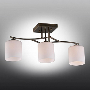 Светильник на штанге Omnilux Pisticci OML-55317-03