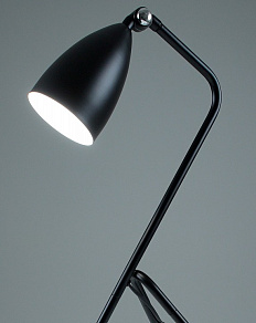 Настольная лампа офисная Moderli Show V10998-T