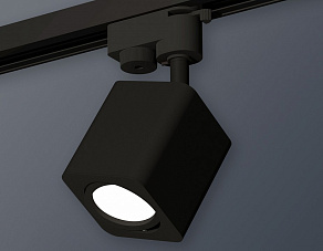 Светильник на штанге Ambrella XT XT7813010