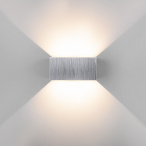 Накладной светильник Elektrostandard Winner 35137/W