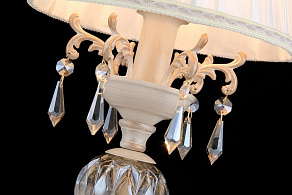 Настольная лампа декоративная Maytoni Sonata ARM335-11-W