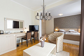 Подвесная люстра Arti Lampadari Casabona Casabona E 1.1.8.501 B