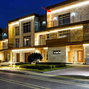 Блок питания Apeyron Electrics  03-08