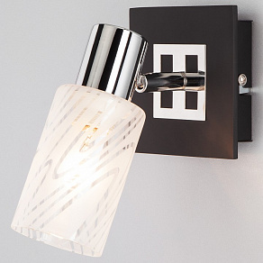 Спот Eurosvet Скарлет 20020/1 хром/венге