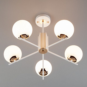 Люстра на штанге Eurosvet Lucas 70092/5 белый