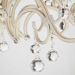 Подвесная люстра Eurosvet Ivin 12075/8 белый Strotskis