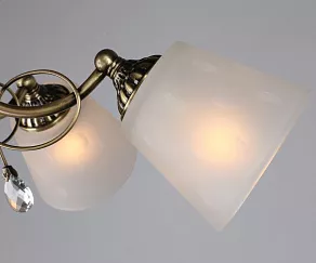 Потолочная люстра Omnilux Larone OML-54607-05