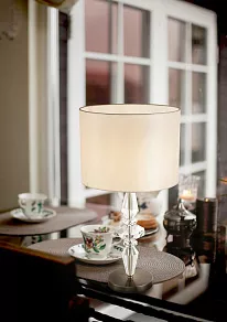 Настольная лампа декоративная Maytoni Monte Carlo DIA091TL-01BZ