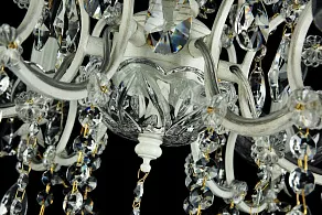 Подвесная люстра Maytoni Sevilla DIA004-06-WG