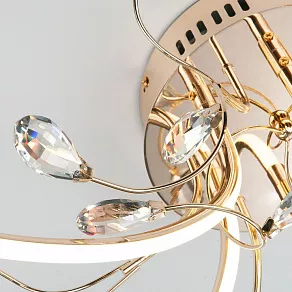 Потолочная люстра Eurosvet Sacura 90087/6 золото 42W