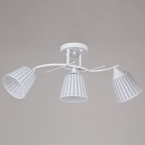 Люстра на штанге Reluce  82460-0.3-03 WH
