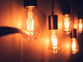 Лампа светодиодная Uniel Golden E27 5Вт K UL-00002360