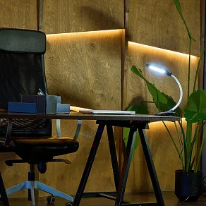 Настольная лампа офисная Uniel TLD-546 UL-00002233