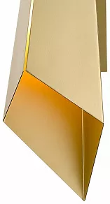 Накладной светильник Wertmark Leda WE245.01.401