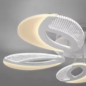 Потолочная люстра Eurosvet Flake 90140/5 белый 70W