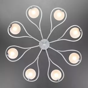 Подвесная люстра Eurosvet Camomile 70089/8 белый с серебром