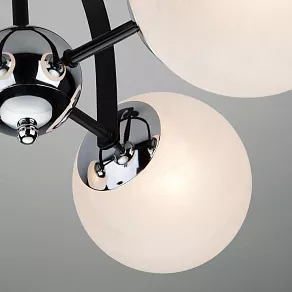 Люстра на штанге Eurosvet Globe 70082/4 хром/черный