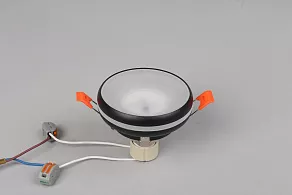 Встраиваемый светильник Omnilux Genova OML-102819-01