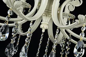 Подвесная люстра Maytoni Verona ARM384-08-W