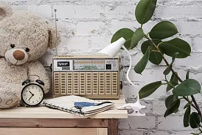 Настольная лампа офисная Uniel TLD-560 UL-00004143