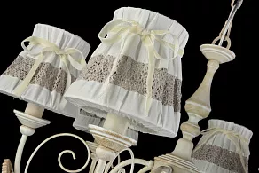 Подвесная люстра Maytoni Bunny ARM555-06-W