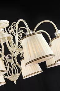 Подвесная люстра Maytoni Vintage ARM420-08-G