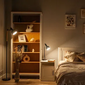 Настольная лампа офисная Uniel UML-B702 UL-00010158