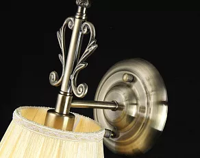 Бра Maytoni Vesta ARM330-01-R