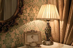 Настольная лампа декоративная Maytoni Grace ARM247-00-R