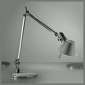 Настольная лампа офисная Artemide  A011800