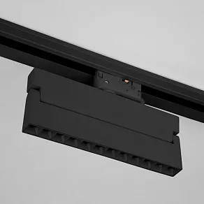 Светильник на штанге Elektrostandard Garda 85025/01 черный