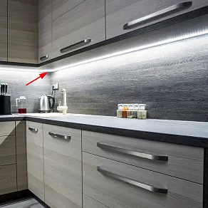 Блок питания Apeyron Electrics  03-21